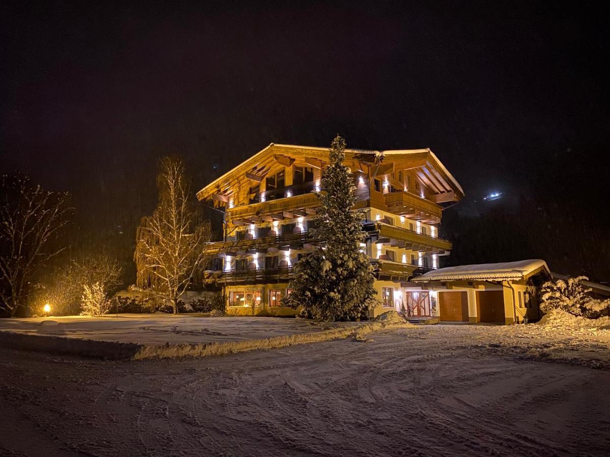 Pension Dorferwirt Bramberg am Wildkogel Εξωτερικό φωτογραφία