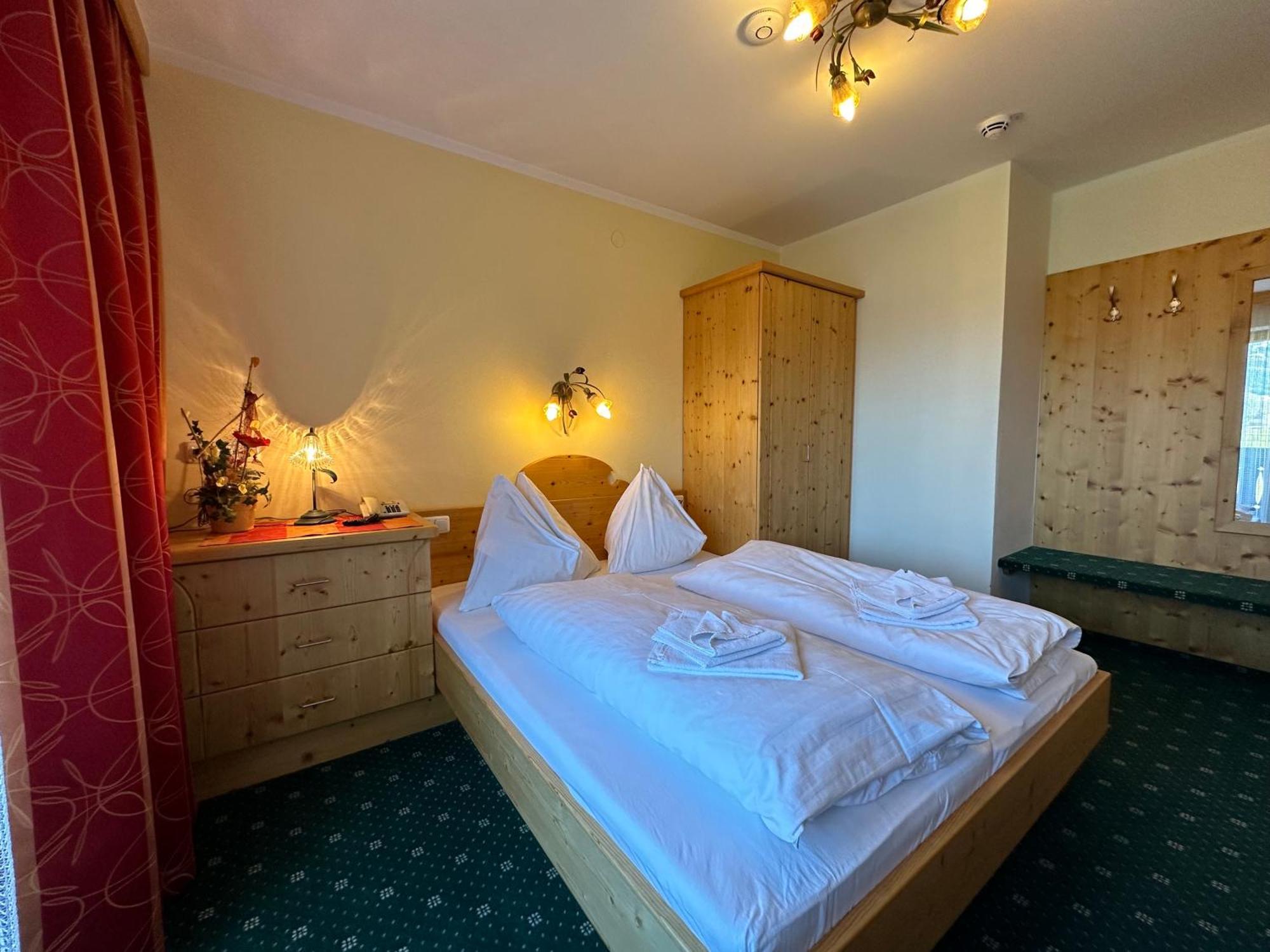 Pension Dorferwirt Bramberg am Wildkogel Δωμάτιο φωτογραφία